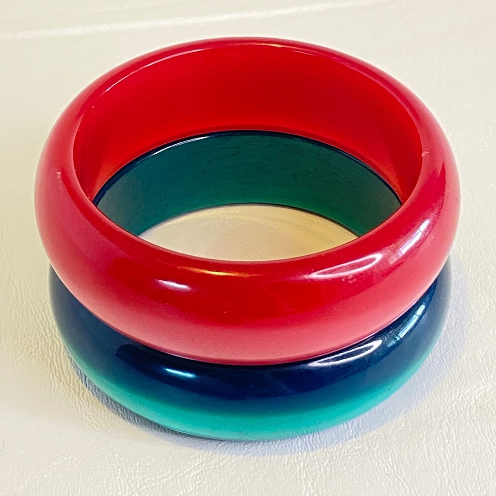 Vintage Moon Glow Bangle Bracelet Set Lucite Acrylic Pink Teal Green  Mod Retro